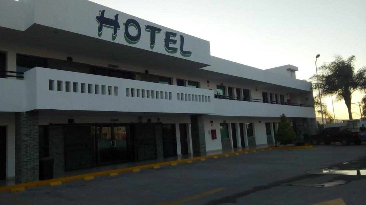 Jalyd Inn Irapuato Extérieur photo
